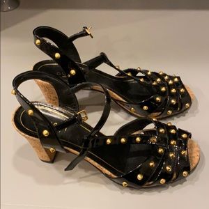 GUCCI BLACK STUDDED LEATHER STRAPPY CORK SANDAL